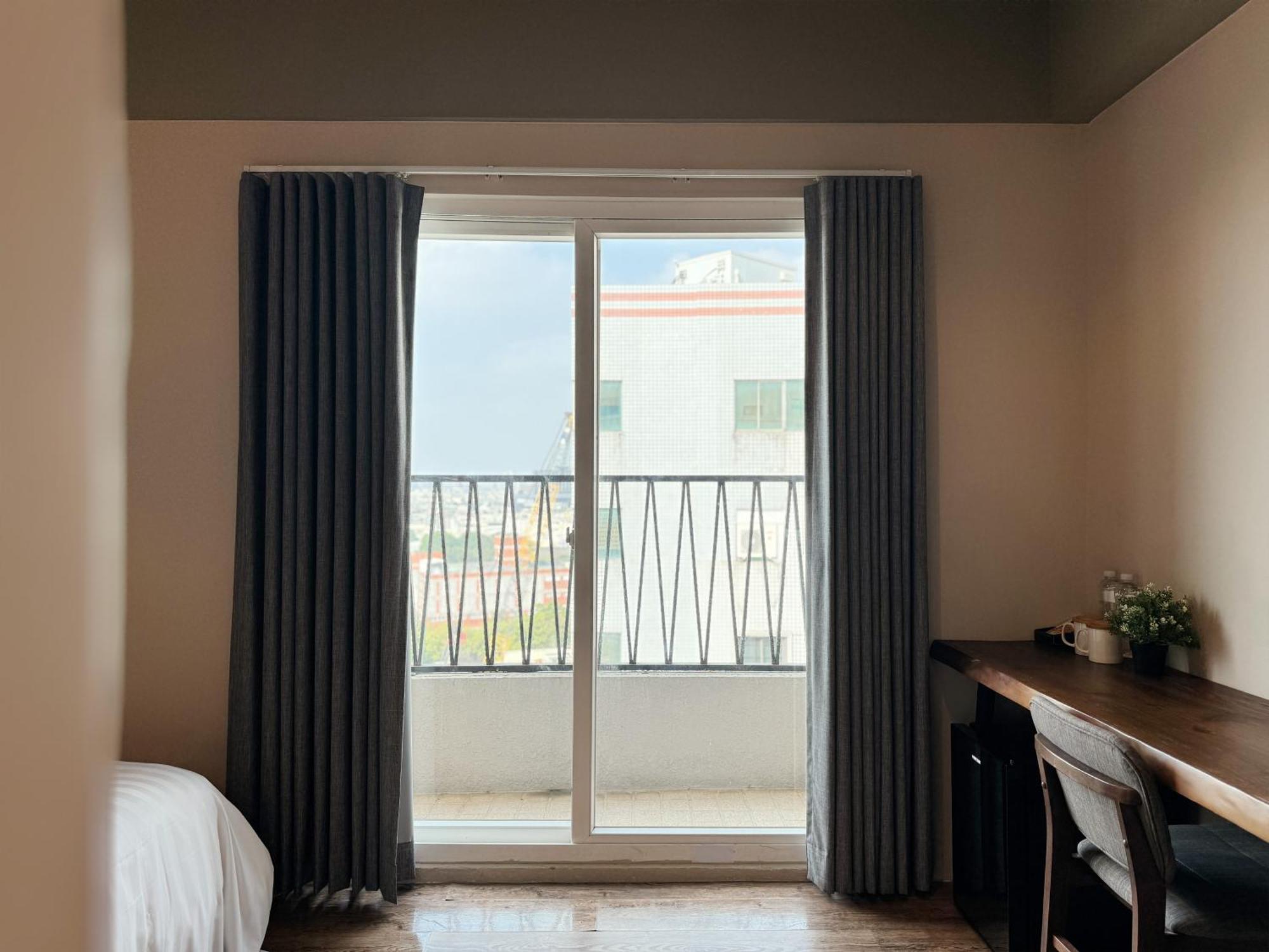 Roaders Hotel Tainan Chengda Dış mekan fotoğraf