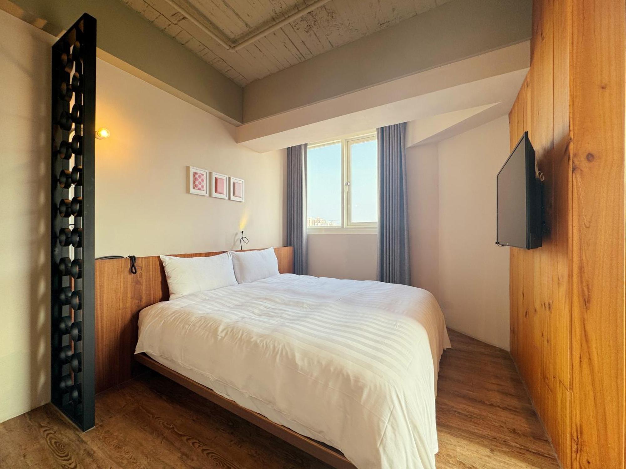 Roaders Hotel Tainan Chengda Dış mekan fotoğraf