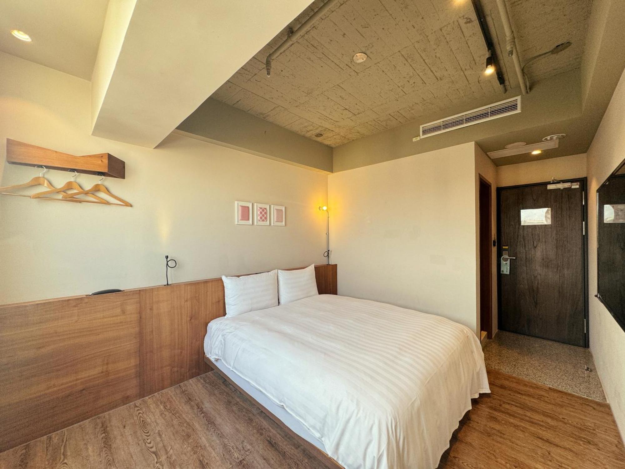 Roaders Hotel Tainan Chengda Oda fotoğraf